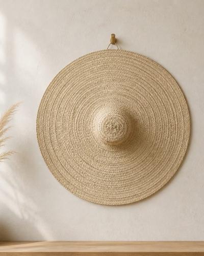 Grand grand chapeau de décoration